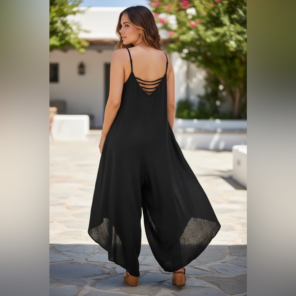 NEW•1X-2X•Chic Black Strappy Back Jumpsuit